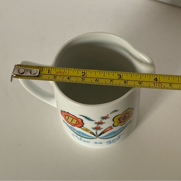 Swedish Berggren Porcelain Creamer “Var sa god” Folk Art-Vintage Floral Sweden - Picture 8 of 15